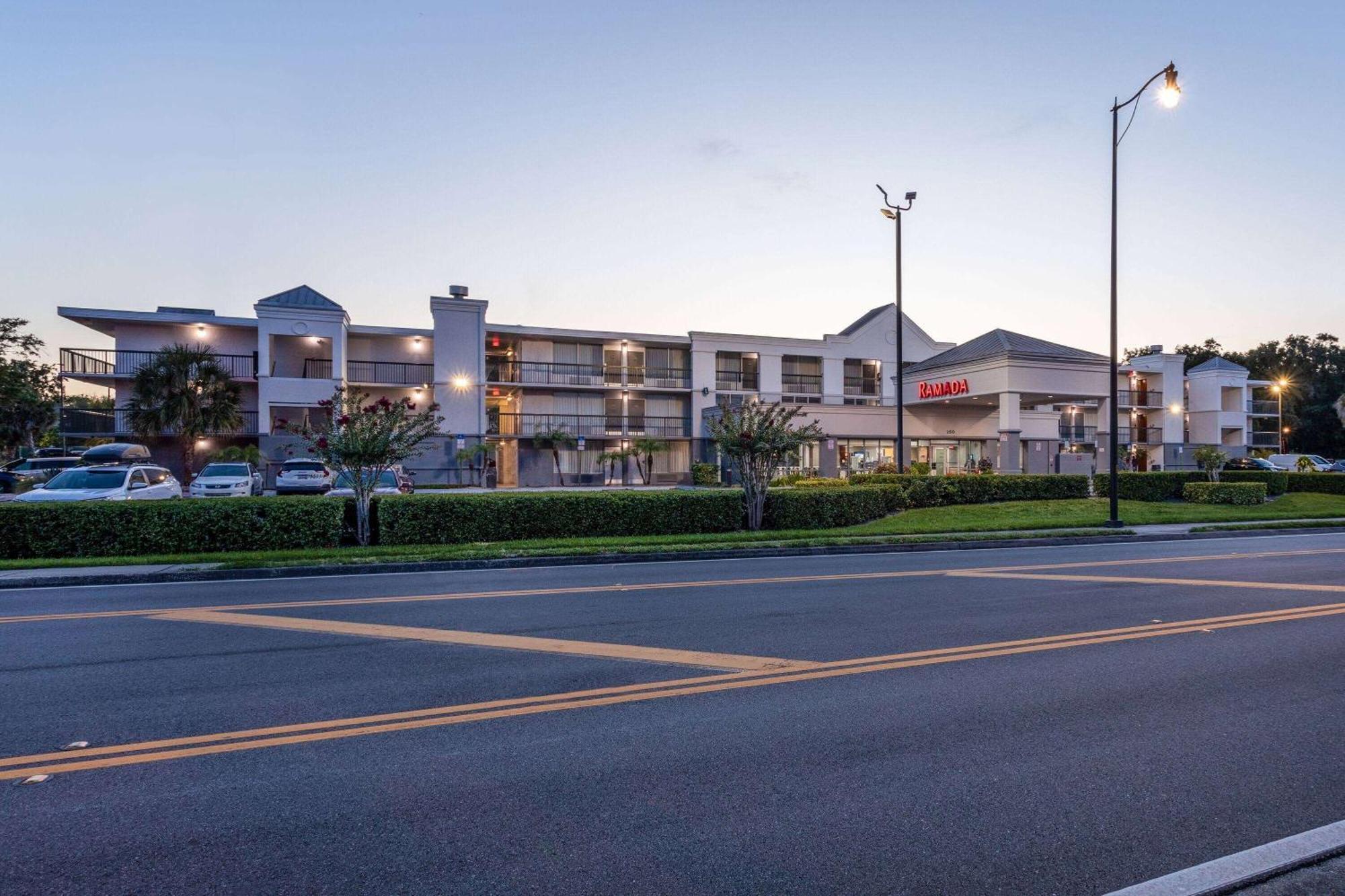 Hotel Ramada By Wyndham Altamonte Springs Near I-4 Extérieur photo